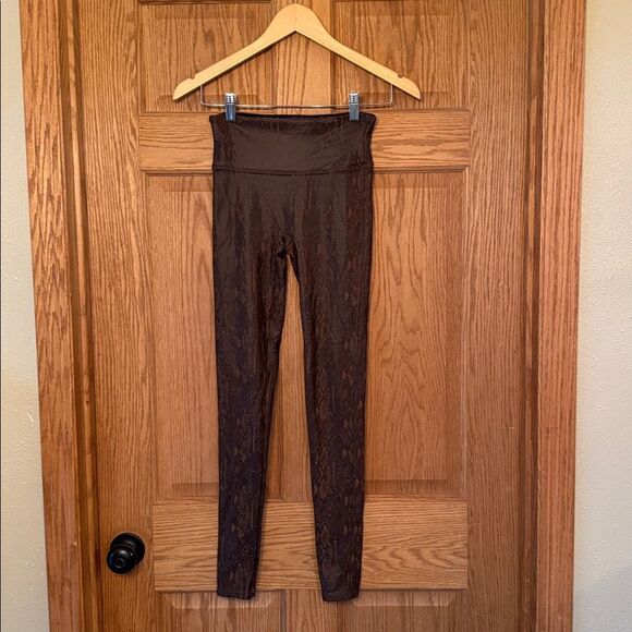 SPANX Faux Leather Brown Snakeskin Leggings Small - Picture 4 of 6